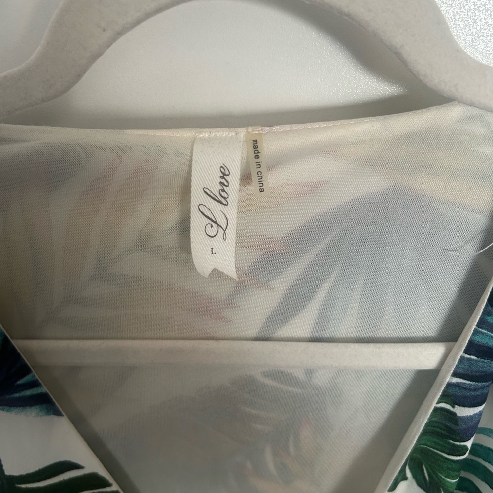 Love Tropical Leaf Print Romper - Picture 5 of 7